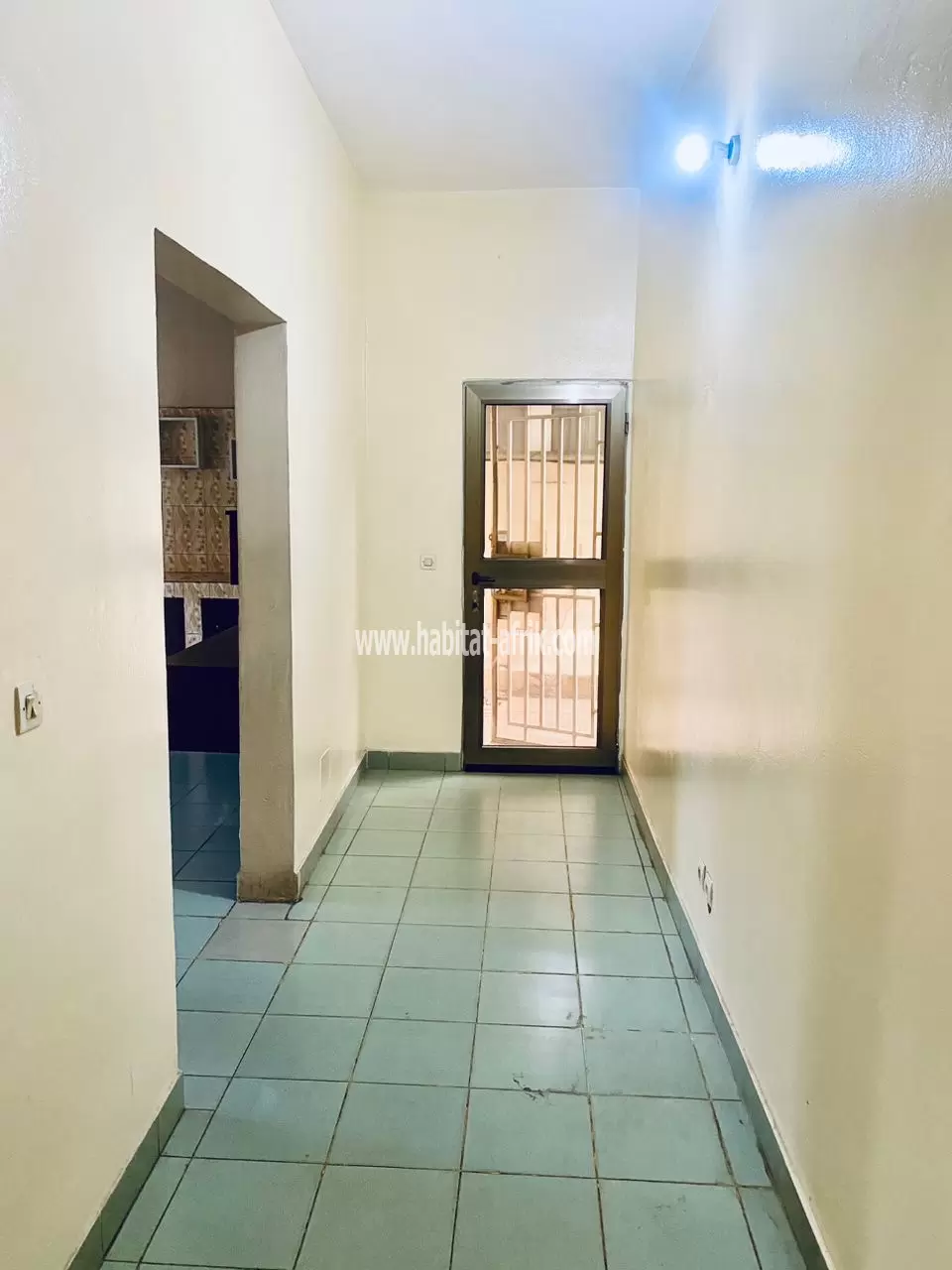 Je mets en vente une maison sur un lot de quatre (4) chambres à forever lome togo