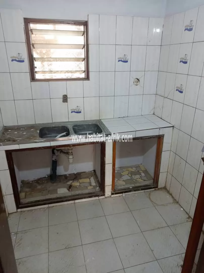 Je mets en location un appartement de deux (2) chambres salon  totsi lome togo 