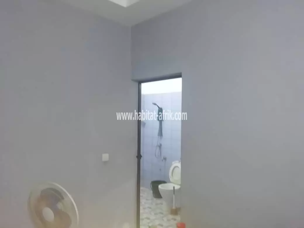 Je mets en location un appartement de pièce dwc interne à agoe kossigan LOME Togo l’k