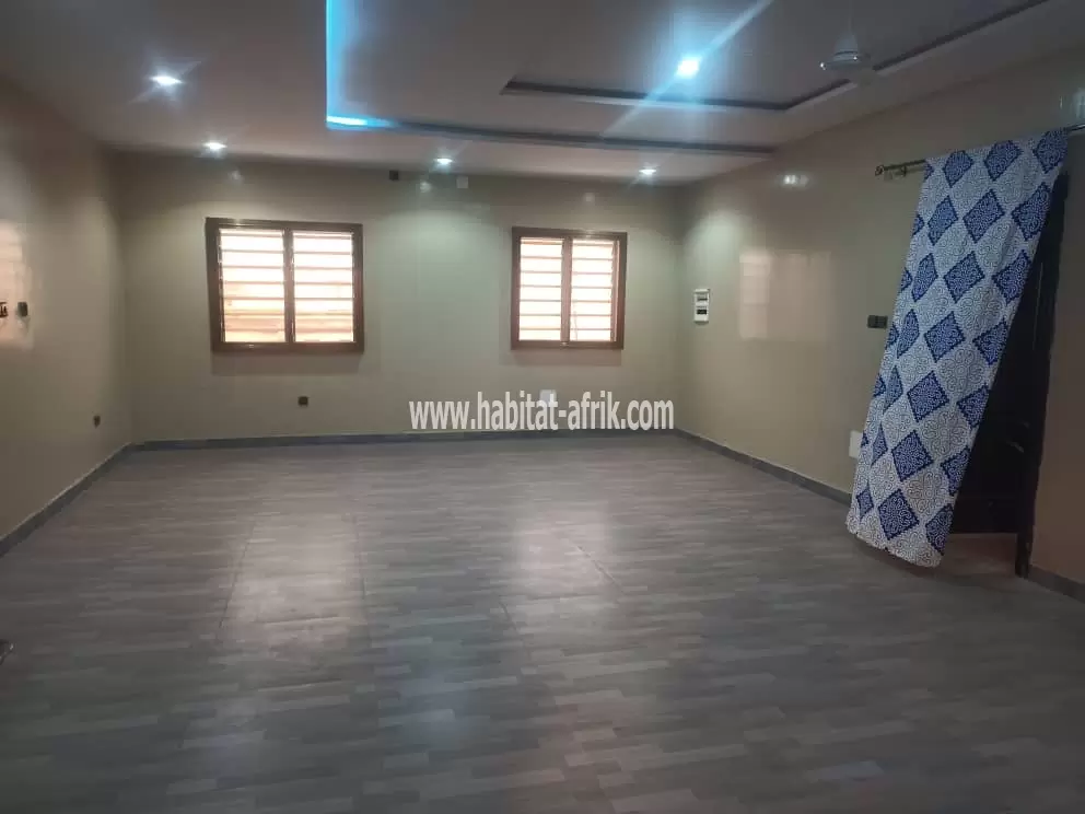 Je mets en location un appartement scindé de 2 chambres salon seul à l’étage a avedji lome togo
