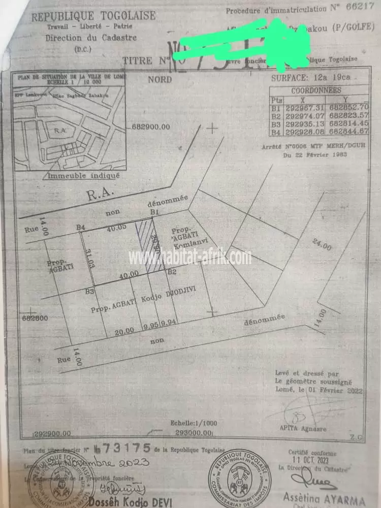 Je mets en vente une parcelle de terrain demi lot clôturé avec titre foncier a adidogome lankouvi lome togo