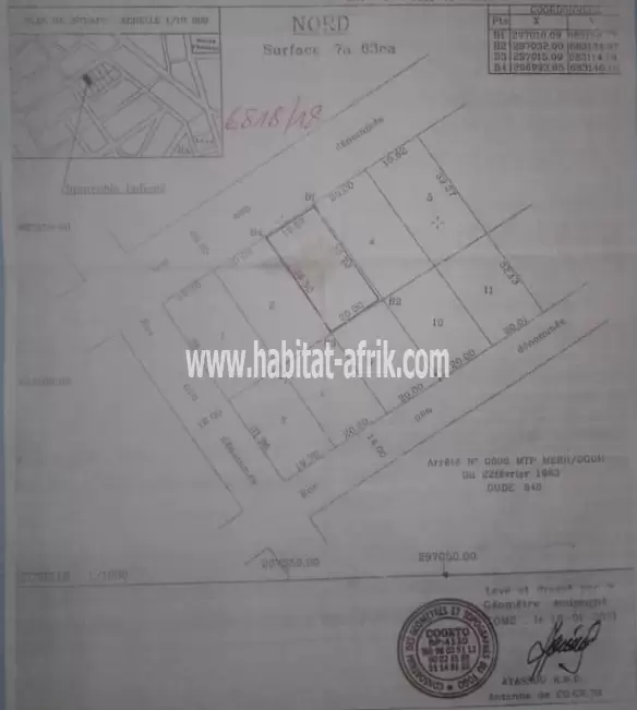 Je mets en vente une parcelle de terrain demi lot à  déduire de un lot situé adidogome non loin du carrefour agbemadon bien situé pour tout projet lome togo