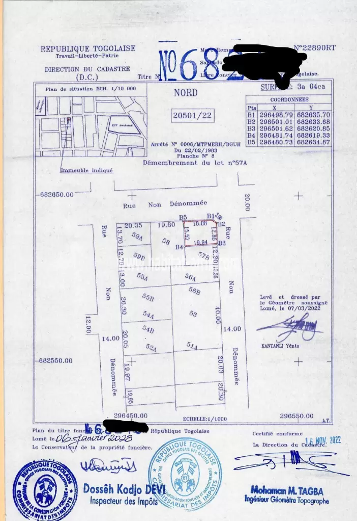 Je mets en vente une parcelle de terrain demi lor bien situé en angle de rue a adidogome yokoe église catholique lome togo
