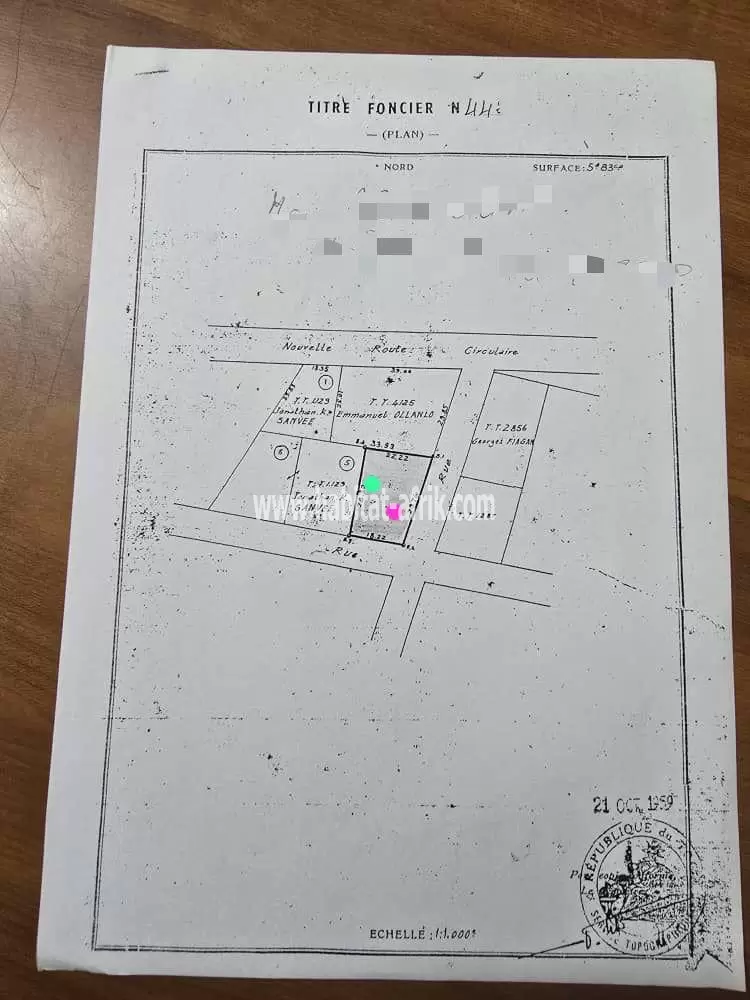 Je mets en vente une parcelle de terrain un (01) lot angle de rue à tokoin ramco avec titre foncier lome togo