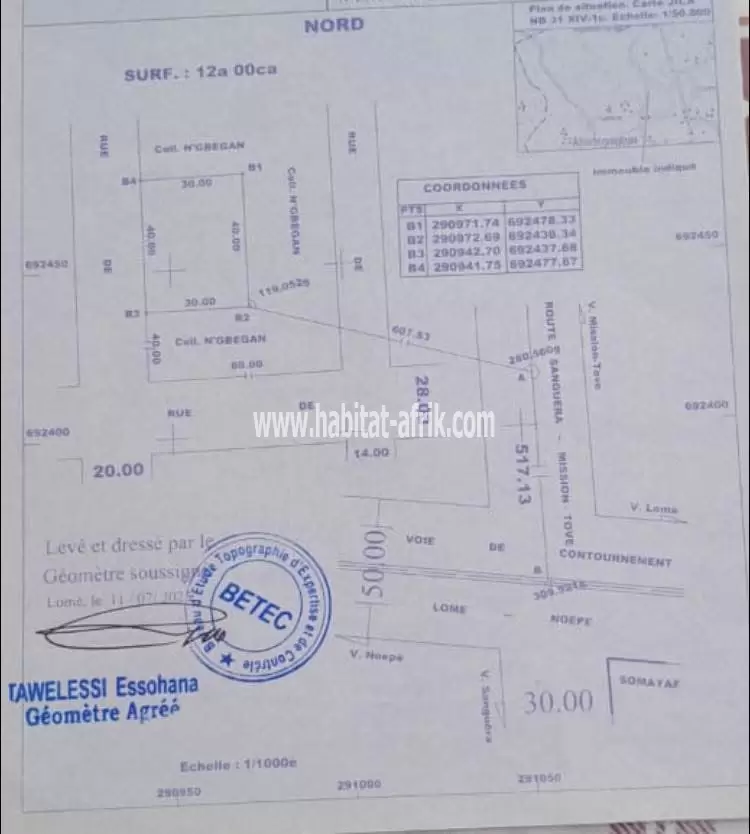 Je mets en vente une parcelle de terrain demi lot  (10/30m) à DANGBESSITO juste après le carrefour kpala 300m du grand contournement lome togo