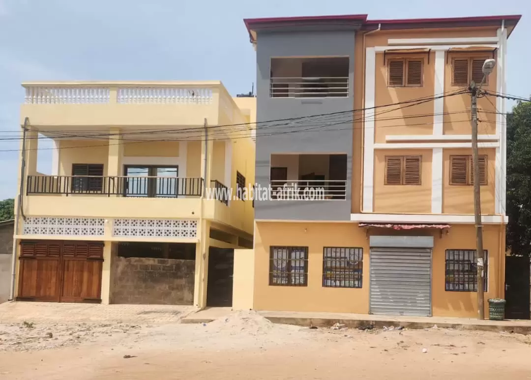 Je mets en location un appartement de chambre salon douche wc a Hedzranawoe en face di terrain natchamba lome togo