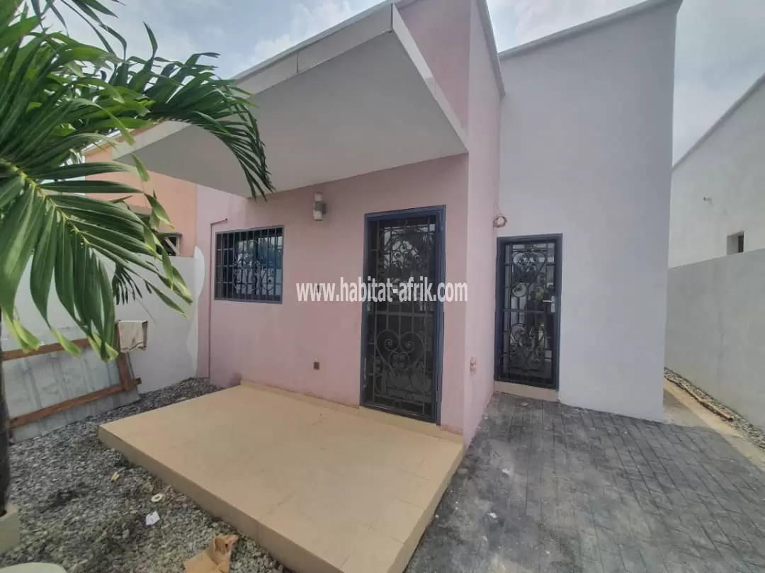Annonce de Location : Villa non meublée à Adétikopé