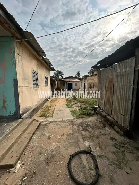 MAISON À VENDRE À KODJOVIAKOPÉ 