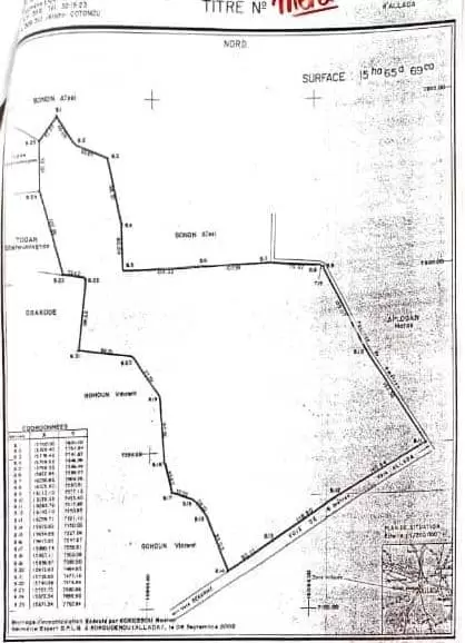 Domaine de 15 Hectares avec TF à vendre sur la route TORI - ALLADA 