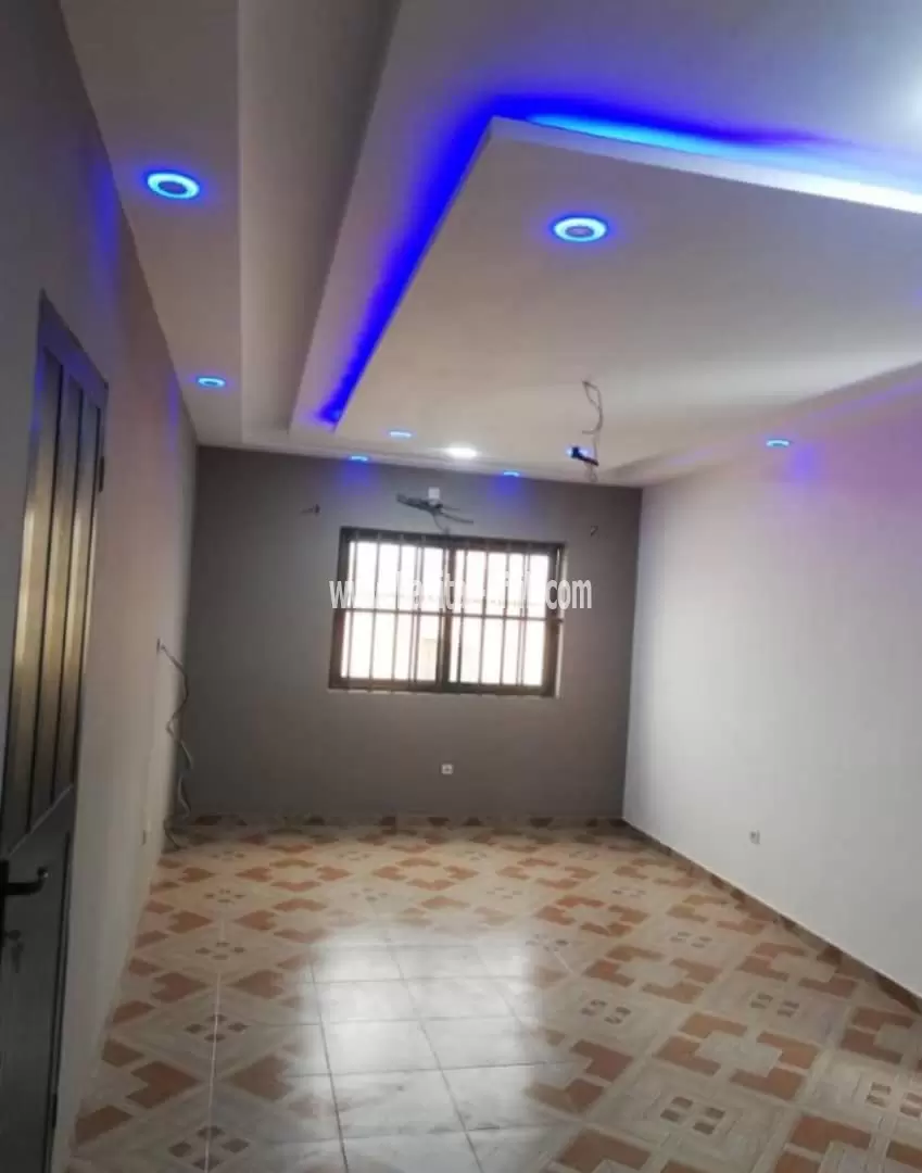 Je mets en location un appartement de 2 chambres salon nouvelle construction a kegue somayaf lome togo