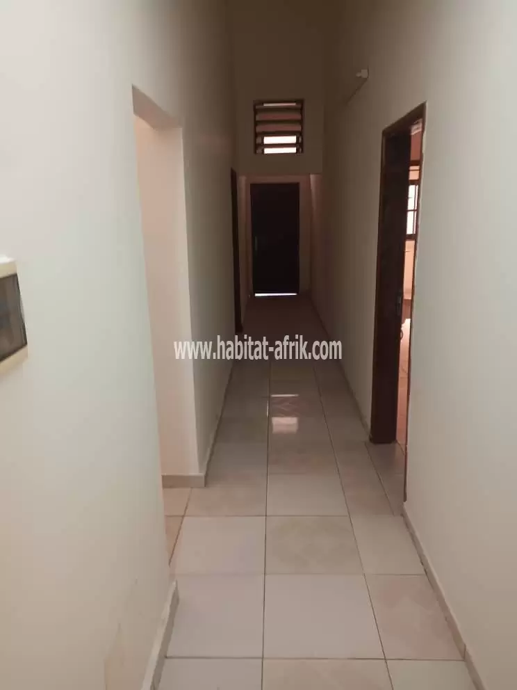 Je mets en location une maison de 3 chambres salon avec dépendance à Adidogomé franciscain lome togo