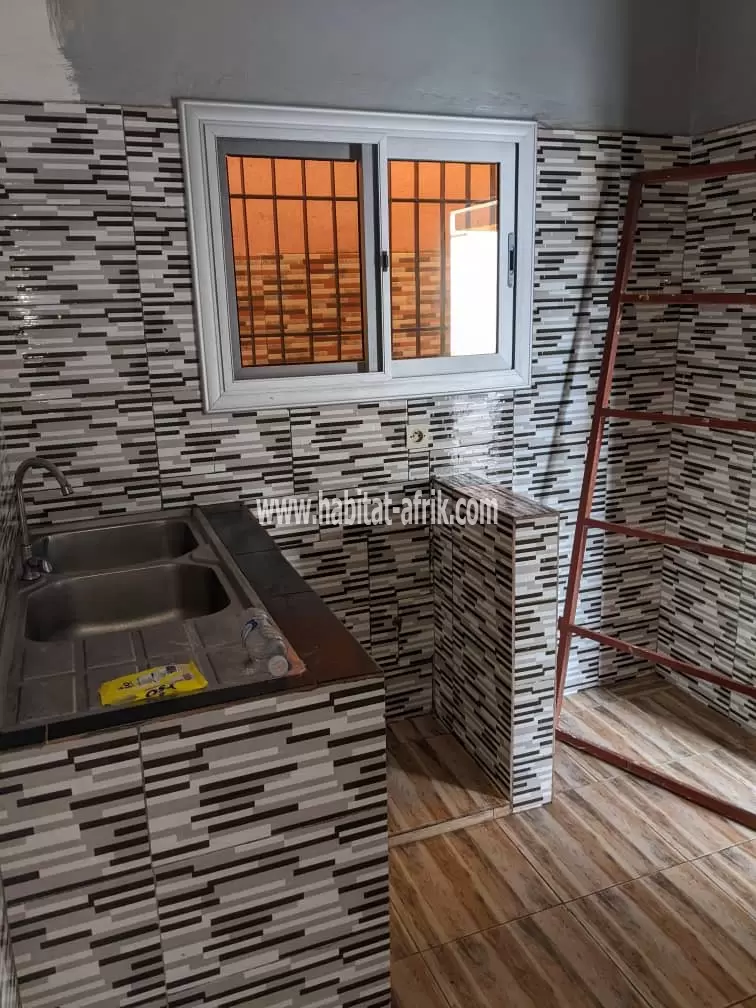 A louer mini villa de 3 chambres salon douche wc a atsiegou savoir lole togo 