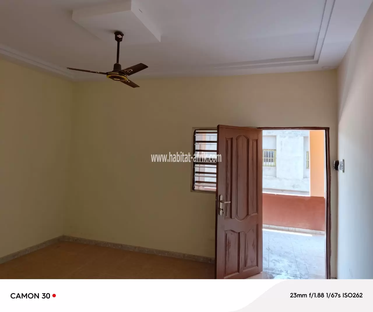 Je mets en location un appartement de chambre et salon wcd cuisine à zossime pour 27k et 30k lome togo