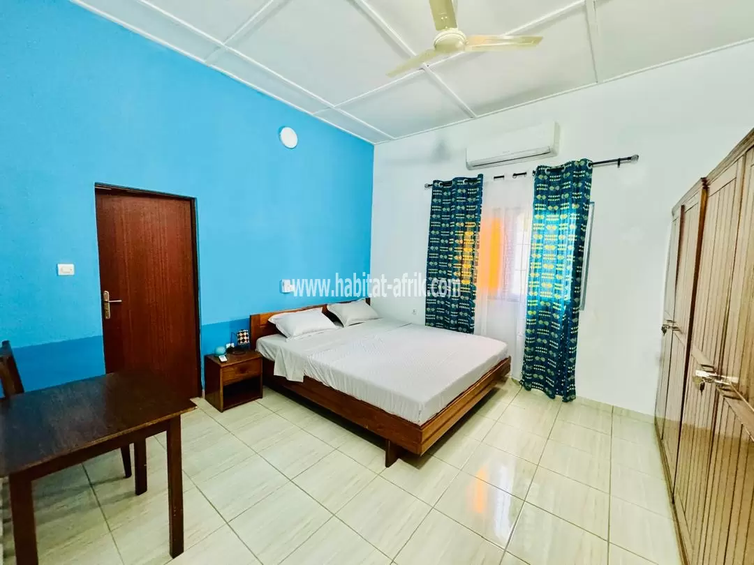 Je mets en location un appartement meublé de 3 chambres salon équipée à adidogome franciscain lome togo 