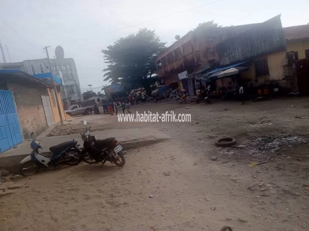 PARCELLE EN 2ÈME POSITION DES PAVÉS À COTONOU GBÉGAMEY ZONE SONEB 