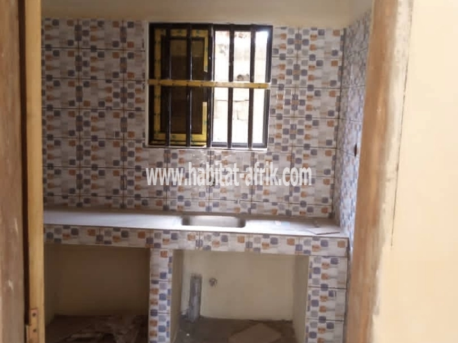 LOCATION Appartement Chambre Salon WC douche cuisine interne à adidogome Amadahome Lomé-Togo 