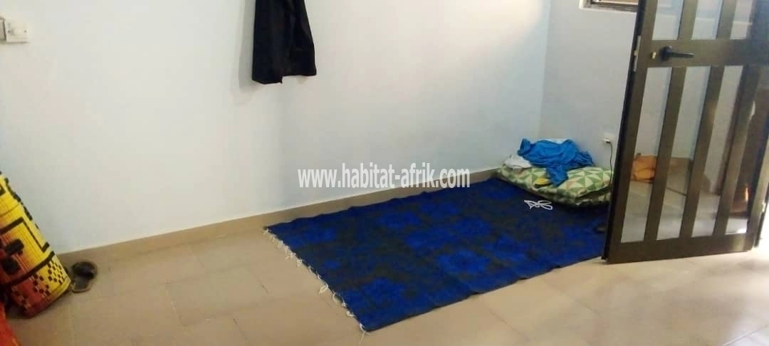 LOCATION APPARTEMENT PIÈCE WC DOUCHE CUISINE INTERNE A AGOÈ ADOUGBA LOMÉ-TOGO 