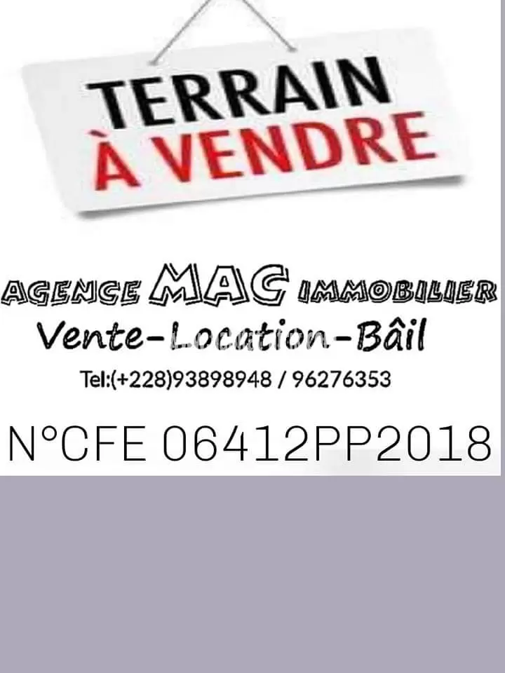 TERRAIN À VENDRE 10 LOT COLLÉ ANGLE DE RUE SUR 4 VOIES AVEC TITRE FONCIER À ADETIKOPÉ AVANT PÉAGE A 200 MÈTRES DE LA NATIONALE N°1 