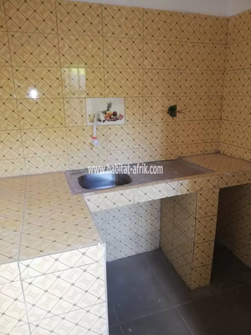 LOCATION APPARTEMENT CHAMBRE SALON WC DOUCHE CUISINE INTERNE A HEDJRANAWOE SAGBOVILLE LOMÉ-TOGO 