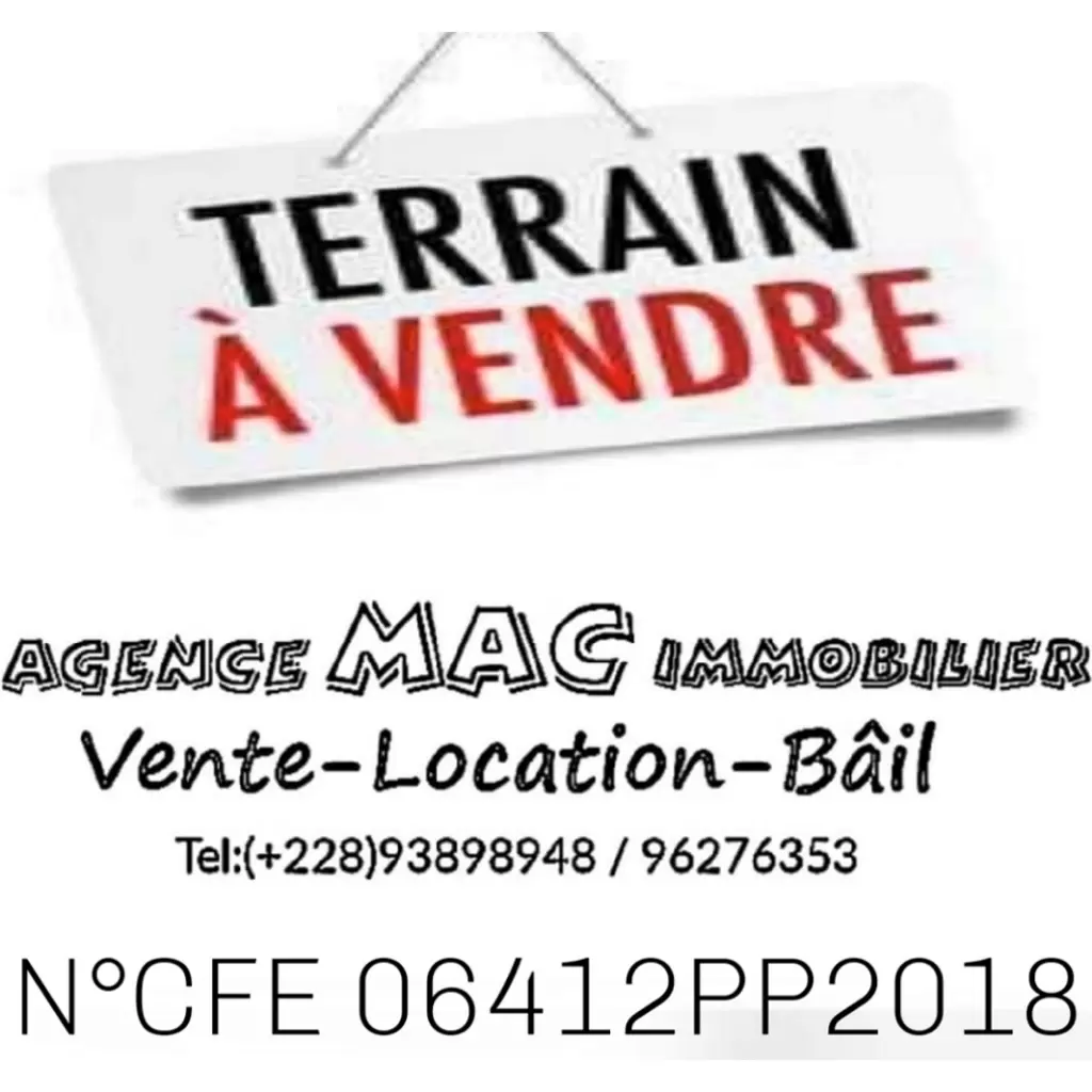 TERRAIN À VENDRE 631 MÈTRES CARRÉS BIEN PLACÉS CLÔTURÉ AVEC HABITATION SITUÉ À HEDZRANAWOE NON LOIN DE LA MAISON KOFFI SAMA LOMÉ-TOGO 