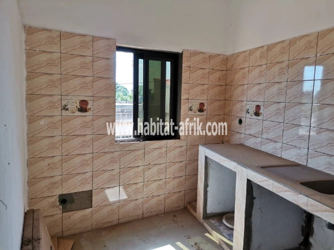 LOCATION Appartement Chambre wc douche cuisine interne à Agoè ATIOME lome togo 