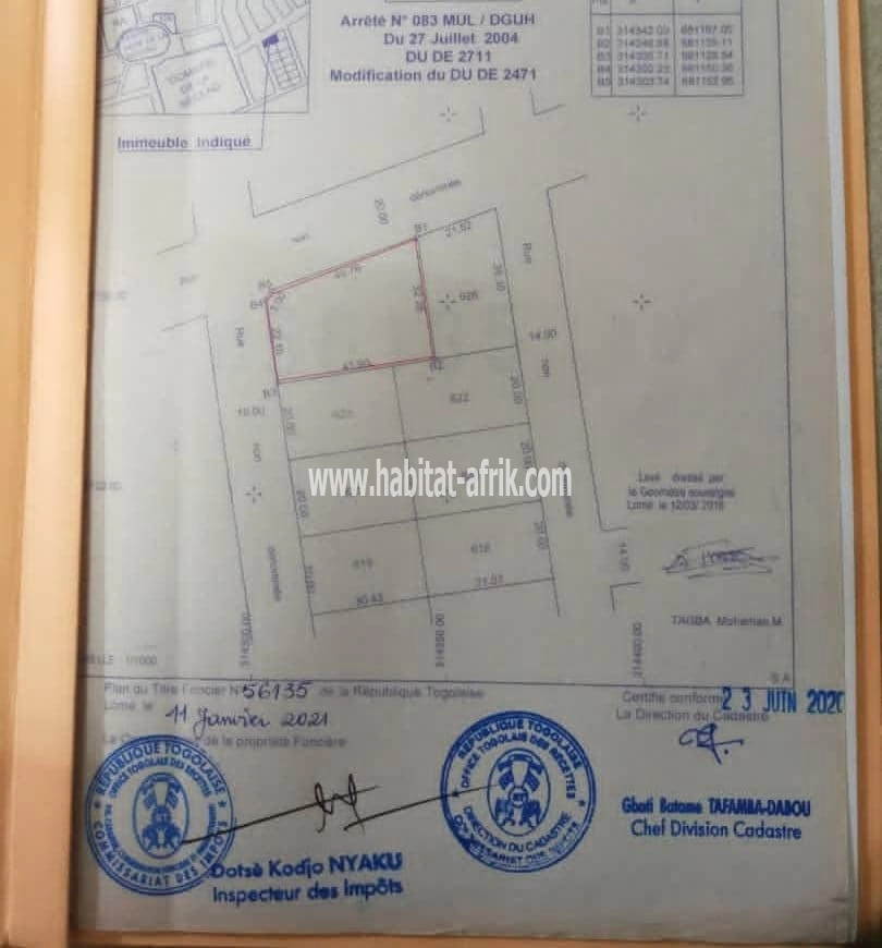 Terrain à vendre 1 lot 600 mètres carrés à baguida avec titre foncier* Lomé-Togo 