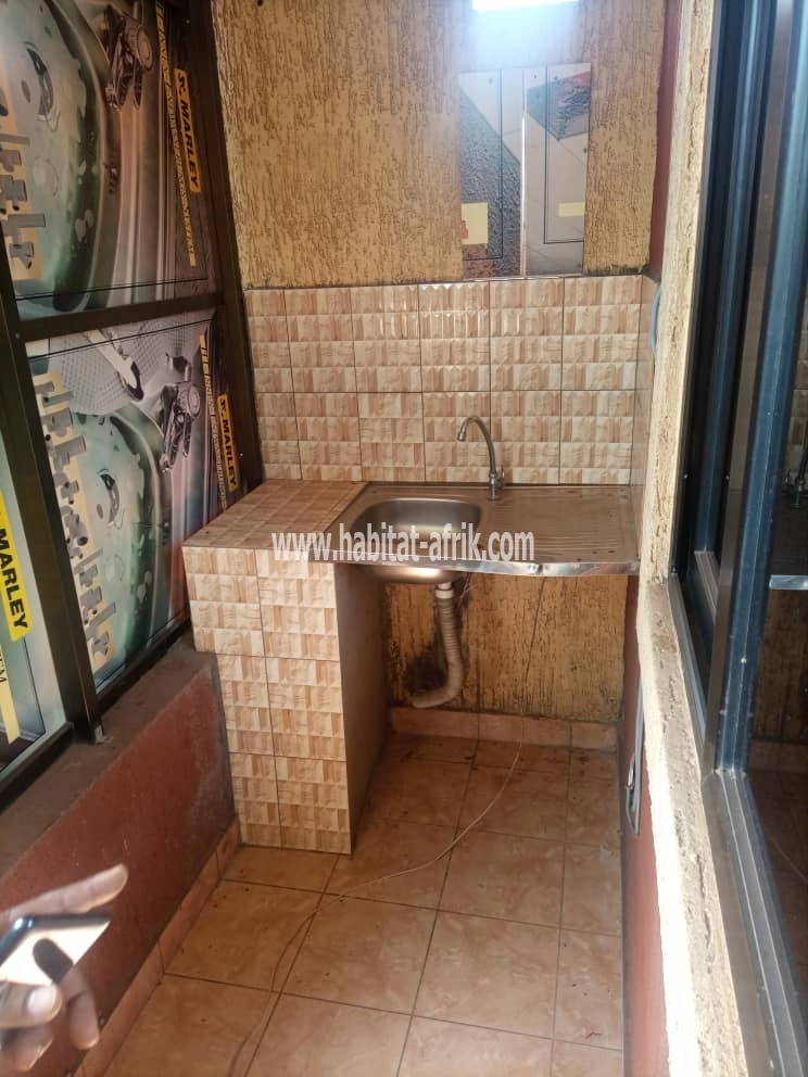 LOCATION APPARTEMENT PIÈCE WC DOUCHE CUISINE INTERNE A KÉGUÉ TROCADÉRO LOMÉ-TOGO 