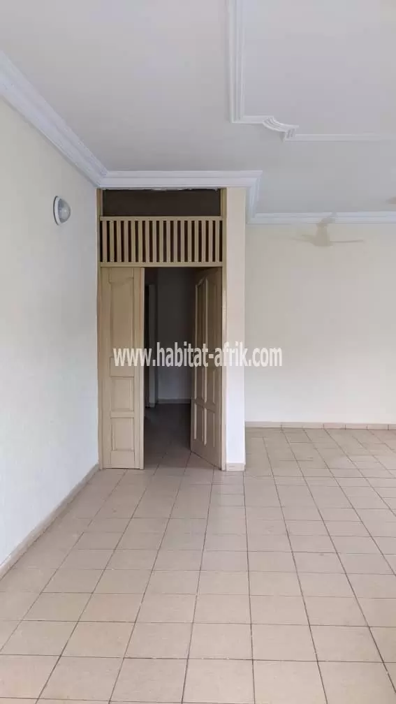 LOCATION VILLA DUPLEX COMPOSÉE 6 CHAMBRES SALON A ATSIÉGOU PHARMACIE RAOUDA LOMÉ-TOGO 