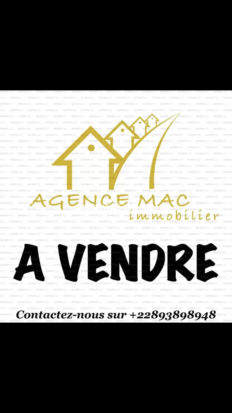 Terrain à vendre demi lot carré face a une rue de 24 mètres situe à adidogome non loin de la gendarmerie SAGBADO et la CEET IPG lome togo