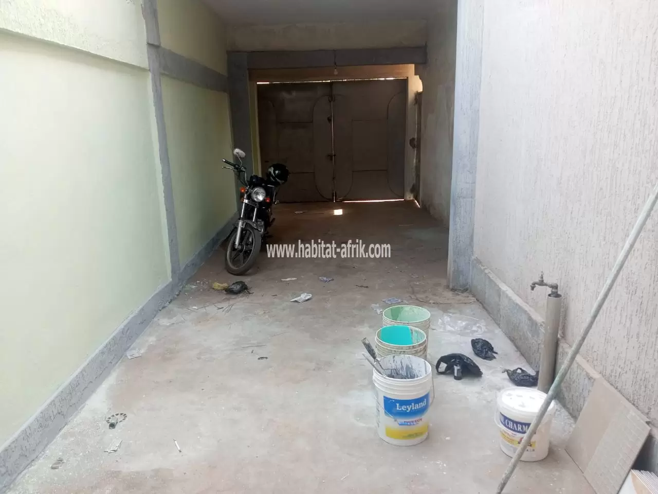 Je met en location une unique cour de 2 chambres salon à Agoo cacaveli Lome togo 