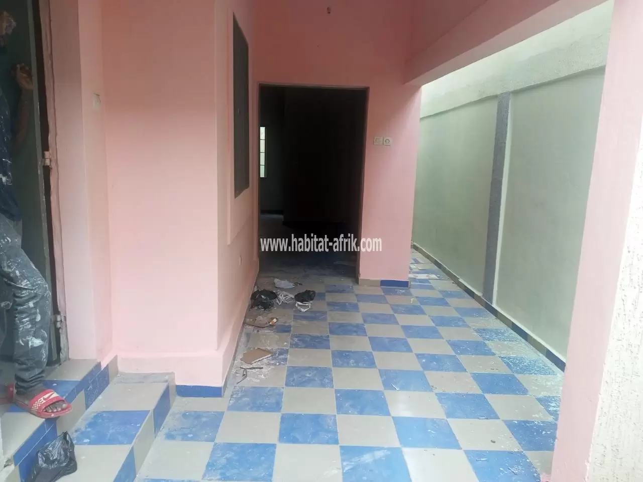 Je met en location une unique cour de 2 chambres salon à Agoo cacaveli Lome togo 