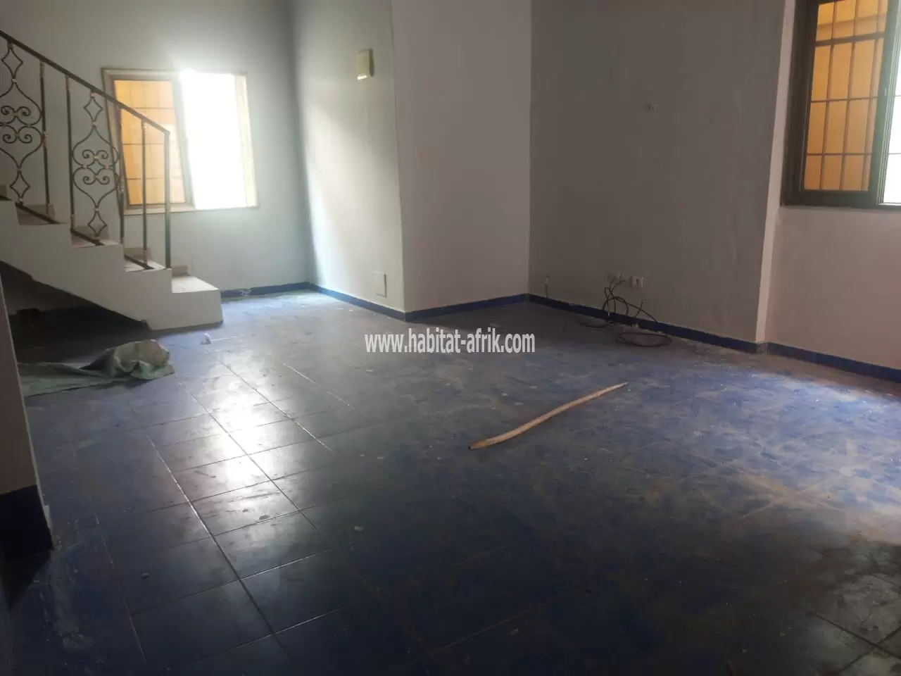 Je met en location une unique cour de 2 chambres salon à Agoo cacaveli Lome togo 