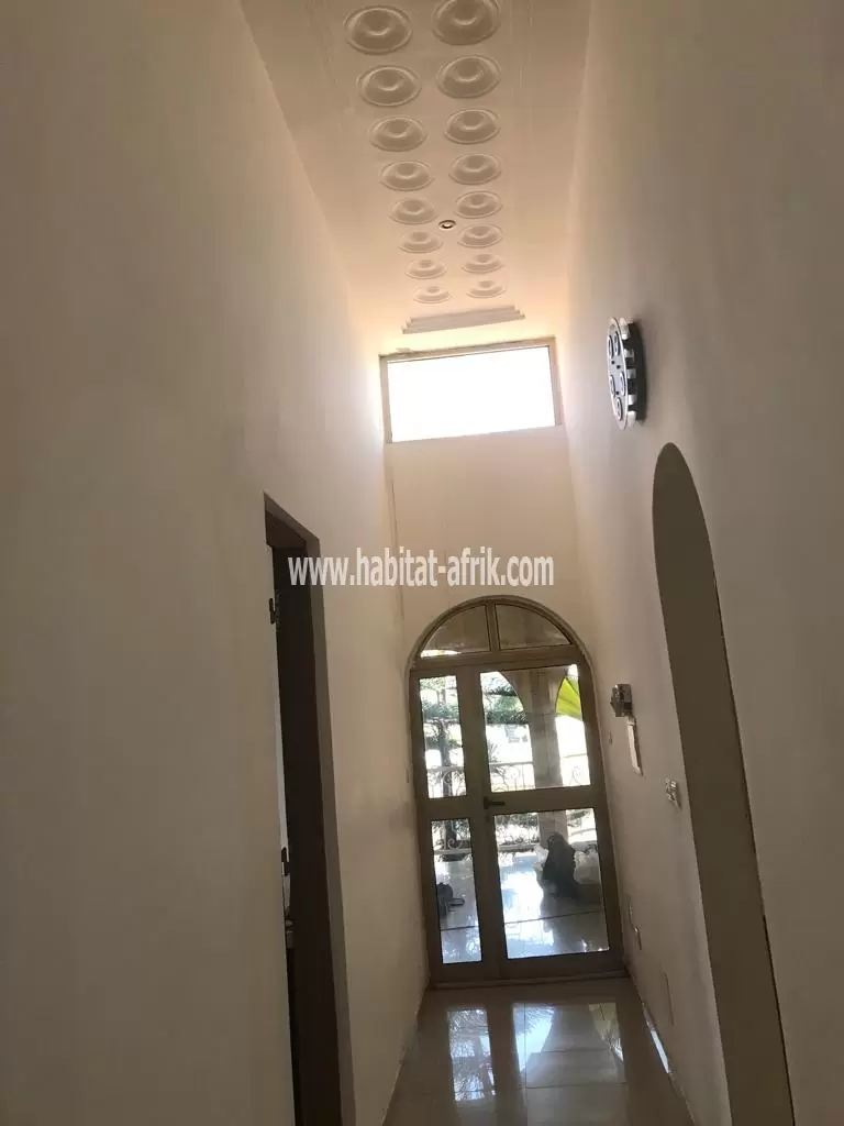 Je met en location un appartement meublé de 2 chambres salon à NYEKONAKPOE Lomé togo 