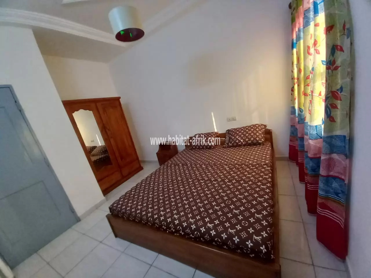 Je mets en location un appartement meublé de chambre salon à BAGUIDA BATEAUVI Lomé togo 