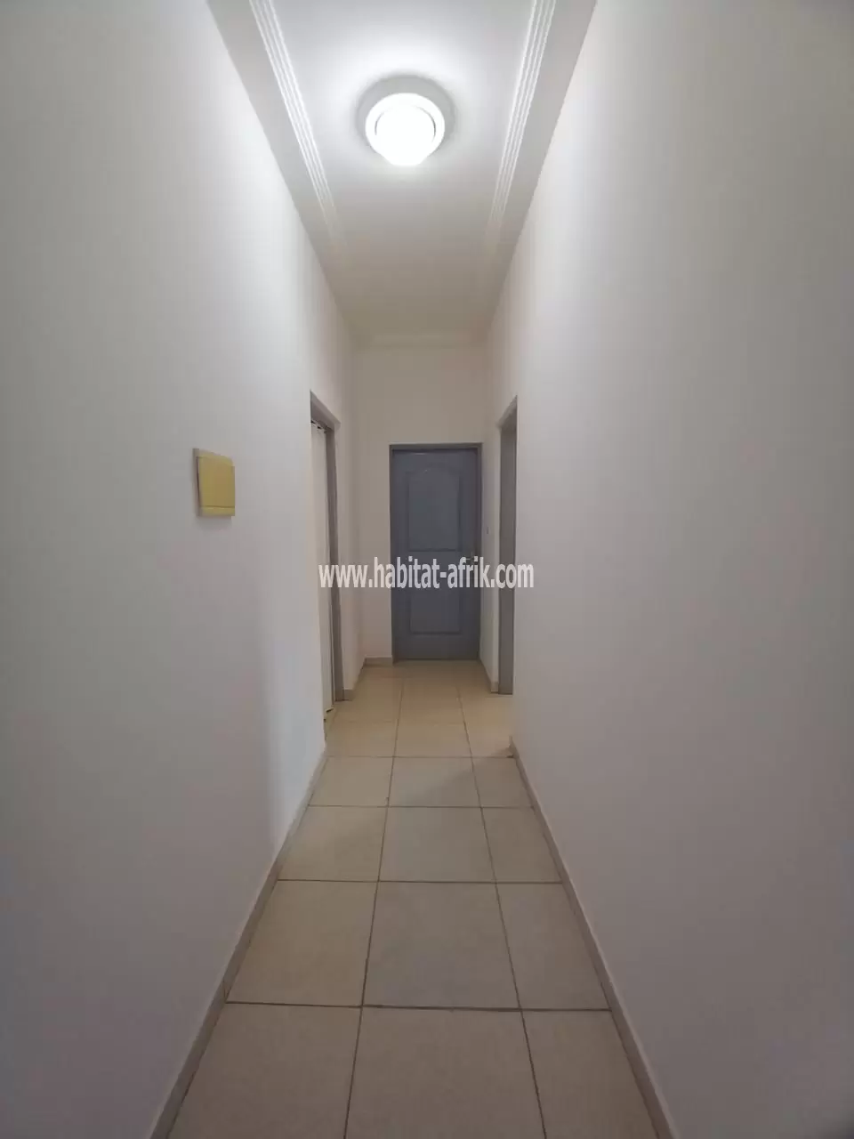 Je mets en location un appartement meublé de chambre salon à BAGUIDA BATEAUVI Lomé togo 