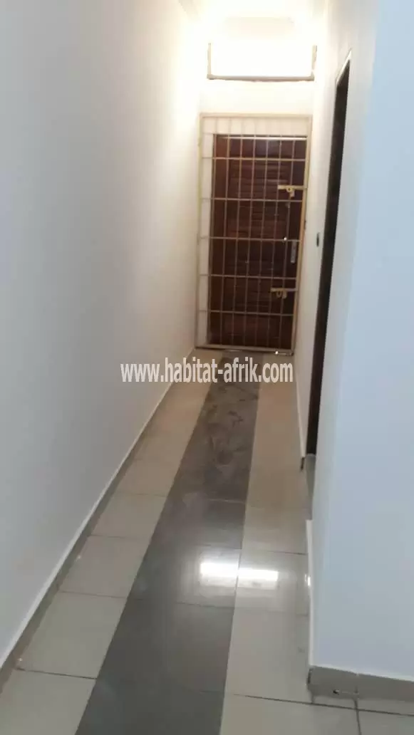 Je mets en location un villa  4 chambre salon à kégué Lome Togo 