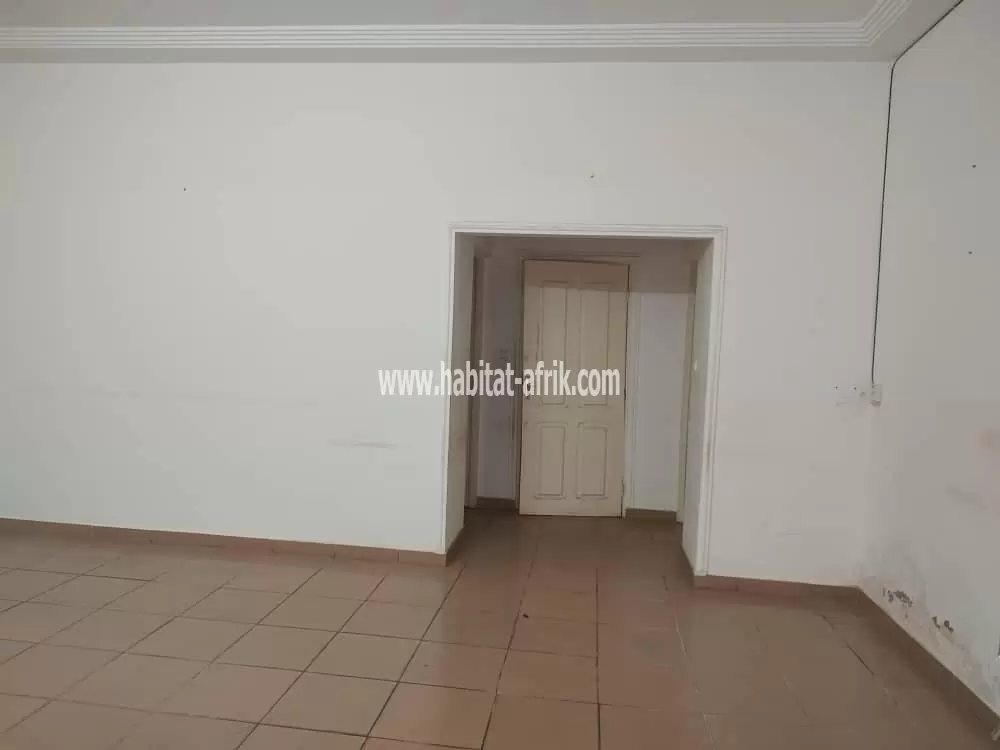 Je mets en location un villa  4 chambre salon à kégué Lome Togo 