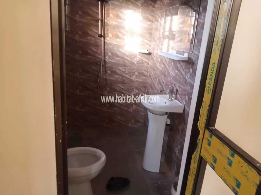 Je mets en location un appartement de 3 chambres à l’étage a AKATO lome to