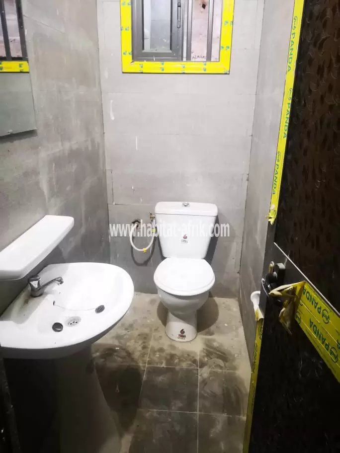 Je mets en location une maison de 3 chambres et dépendance à Hedzranawoé Sagboville lom