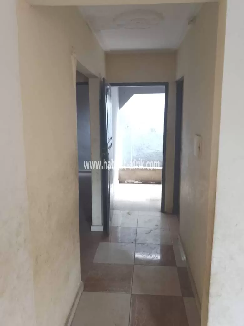 Je mets en vente une maison duplex de 4 chambres a adidogome yokoe lome togo