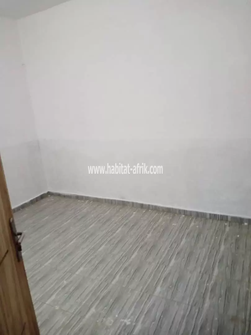 Je mets en location un appartement de chambre salon à Agoé demakpoe lom