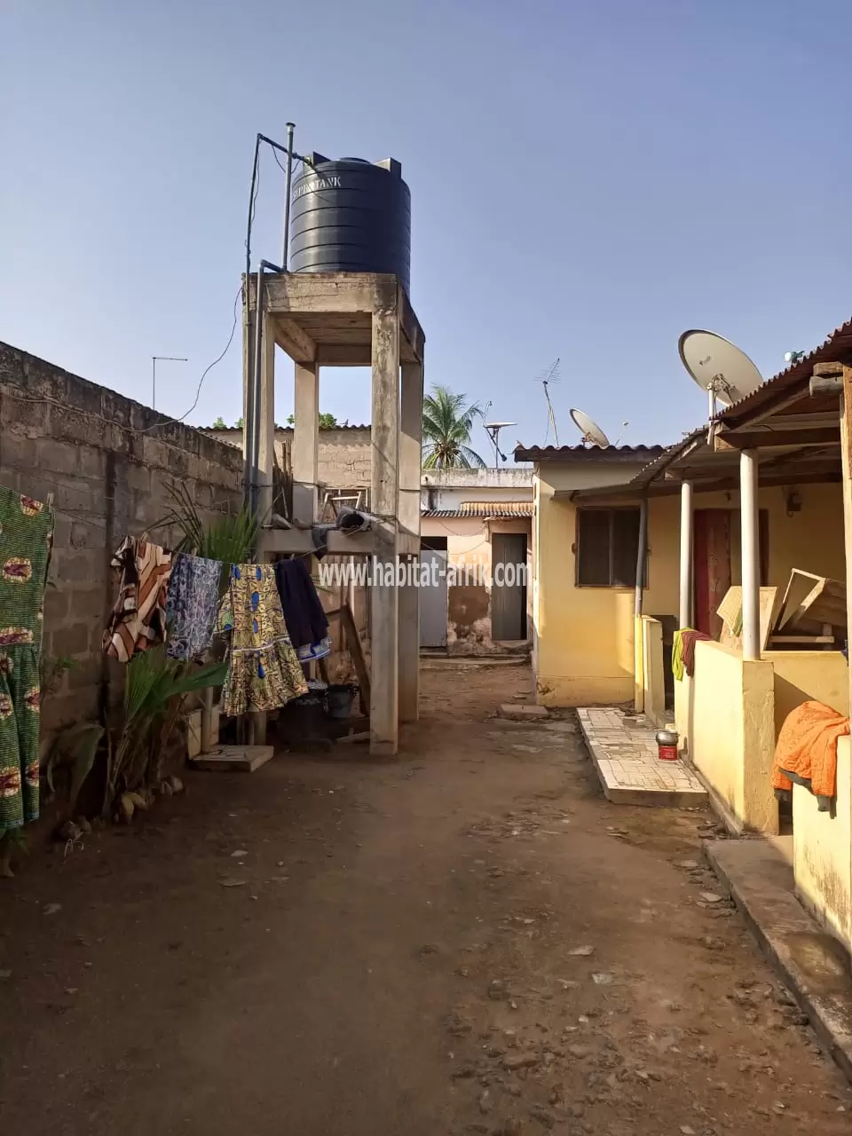 Je mets en vente une maison de location sur demi lot à adidogome SAGBADO Lomé t