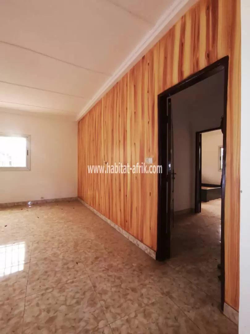 Je mets en location des appartement nouvelle construde 2 chambres salon à l’étage a Hedzranawoé Lomé togo 