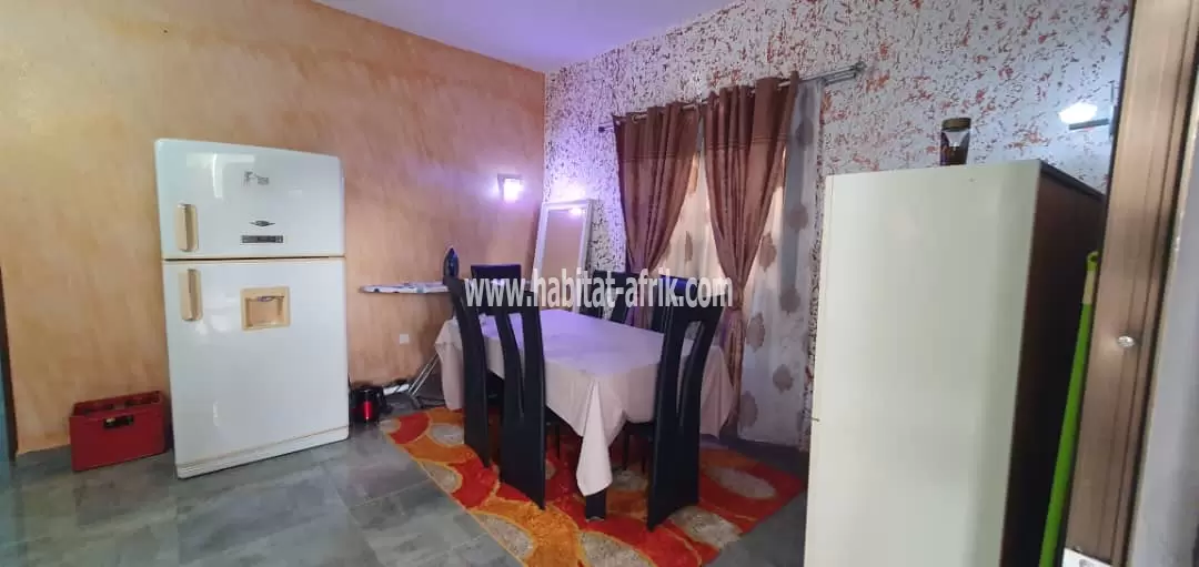 JE METS EN LOCATION UN APPARTEMENT MEUBLÉ DE 2 CHAMBRES À ADIDOGOME LOME TO