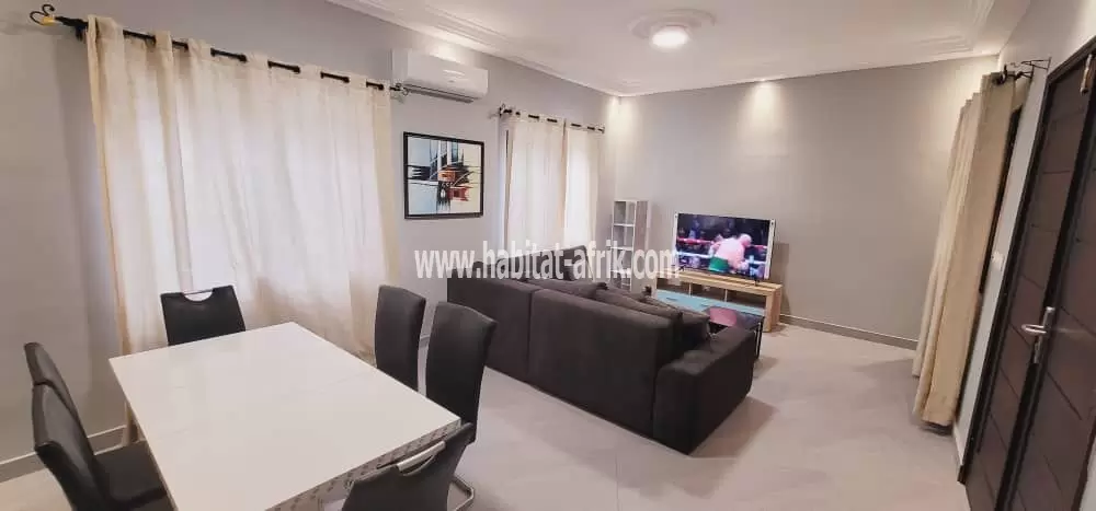 JE METS EN LOCATION UNE MAISON MEUBLÉE DE DEUX CHAMBRES A TOTSI LOME TOGO