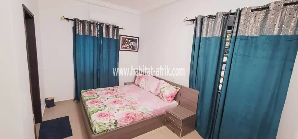JE METS EN LOCATION UNE MAISON MEUBLÉE DE DEUX CHAMBRES A TOTSI LOME TOGO