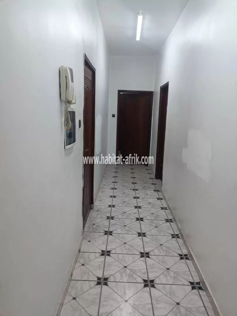 JE METS EN LOCATION UNE MAISON DUPLEX DE TROIS CHAMBRES A AGOÈ CACAVELI PHARMACIE SHALOM