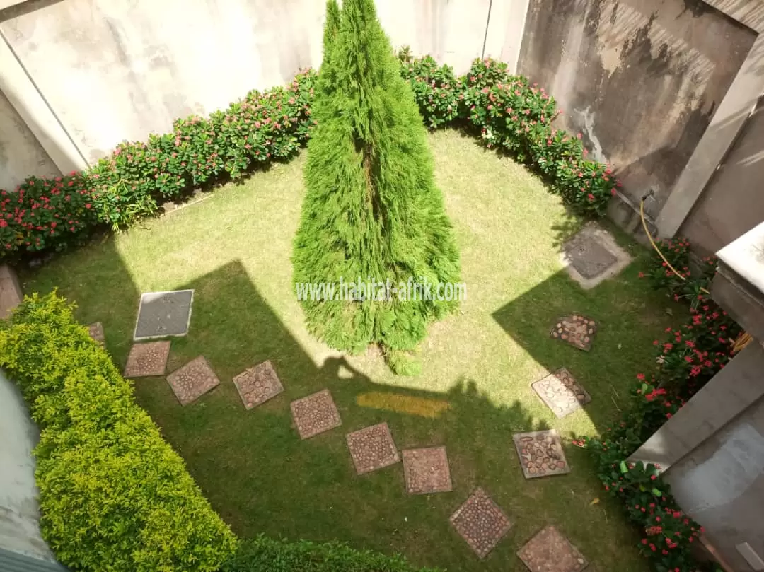 JE METS EN LOCATION UNE MAISON MEUBLÉE DE DEUX CHAMBRES JARDIN A AGOÈ KOSSIGAN LOME TO