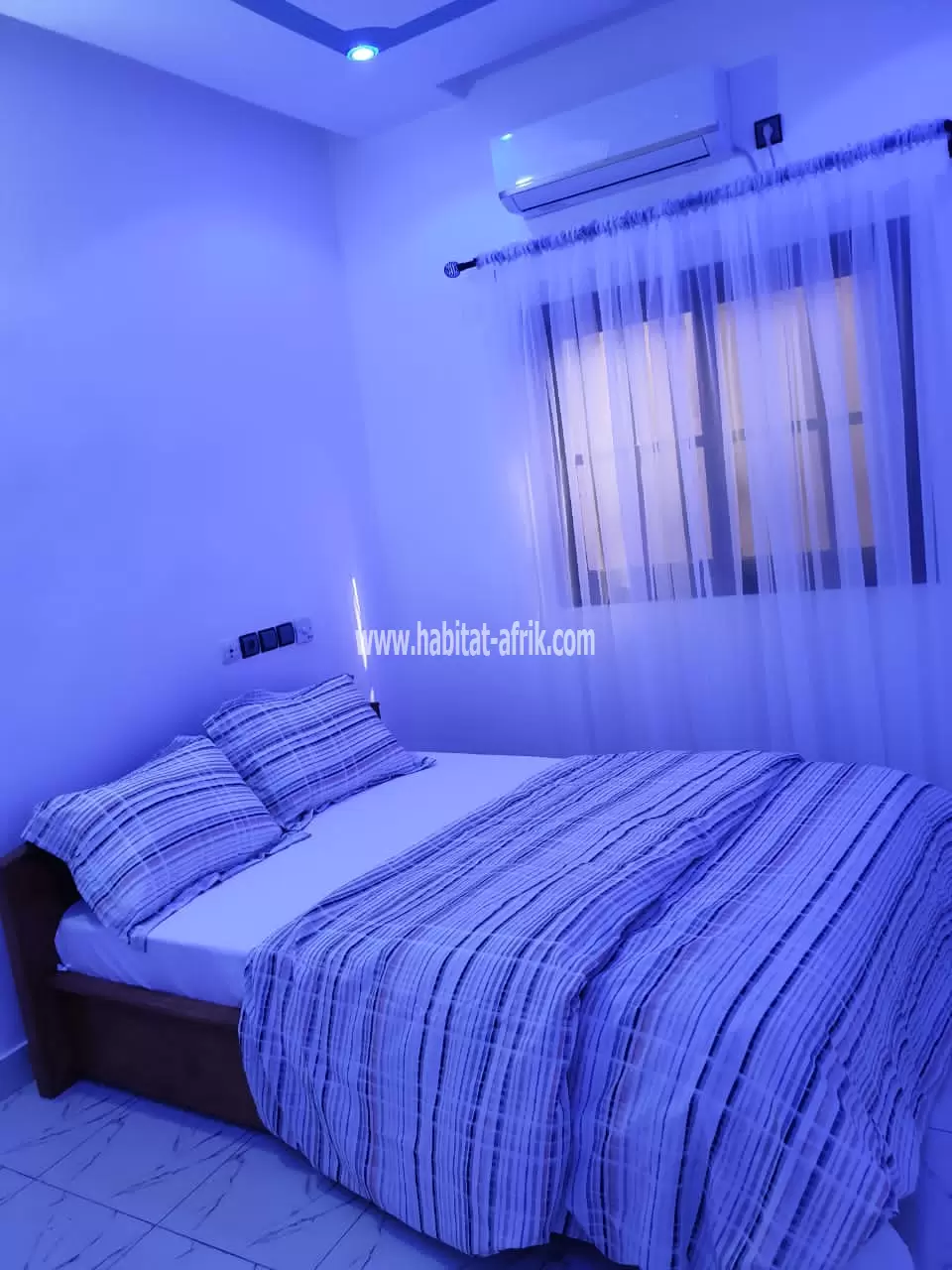 JE METS EN LOCATION UNE RÉSIDENCE MEUBLÉE TROIS (3) CHAMBRES A ADIDOADIN LOME TOGO