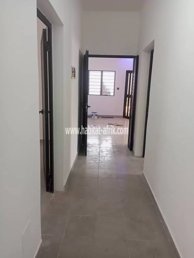 JE METS EN LOCATION UNE MAISON DE TROIS (3) CHAMBRES SALON A AGOÈ CACAVELI LOME TO